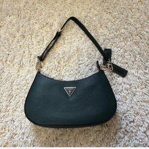 GUESS Noelle Shoulder Bag